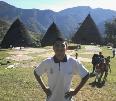 flores tour